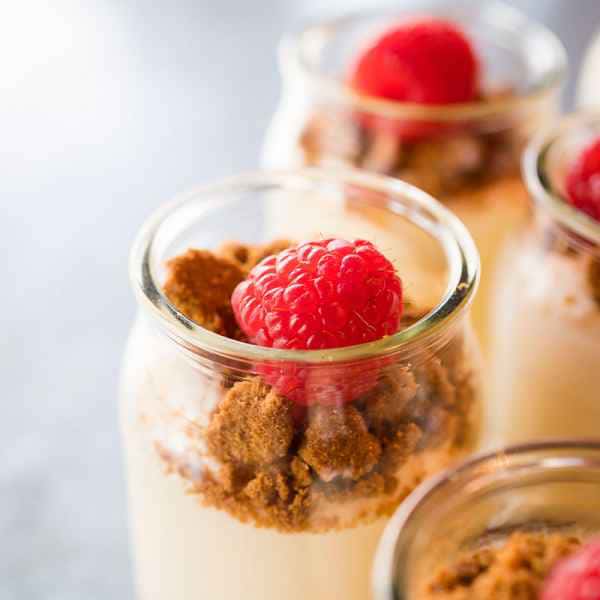 photographe reportage culinaire panna cotta framboise 2